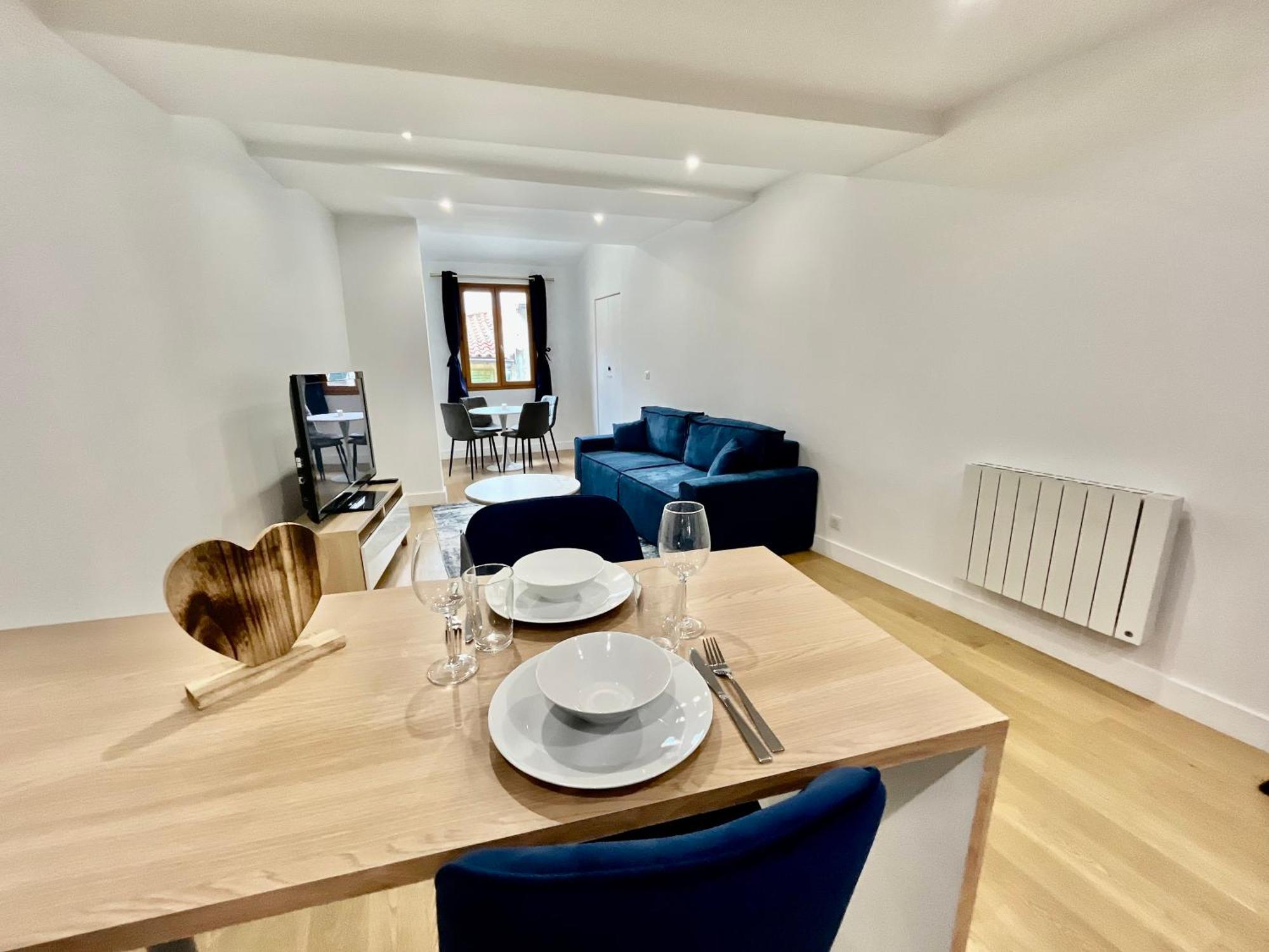 Old Town Lovely Apartment In Nisa Exterior foto